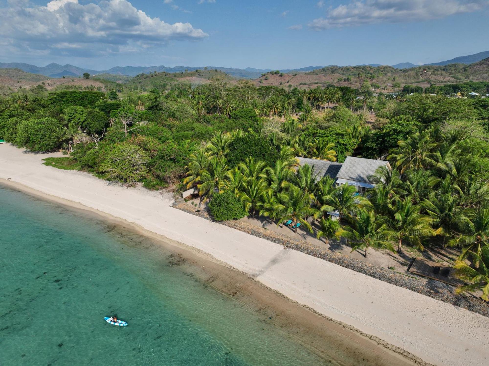 Jereweh Myamo Beach Lodge מראה חיצוני תמונה