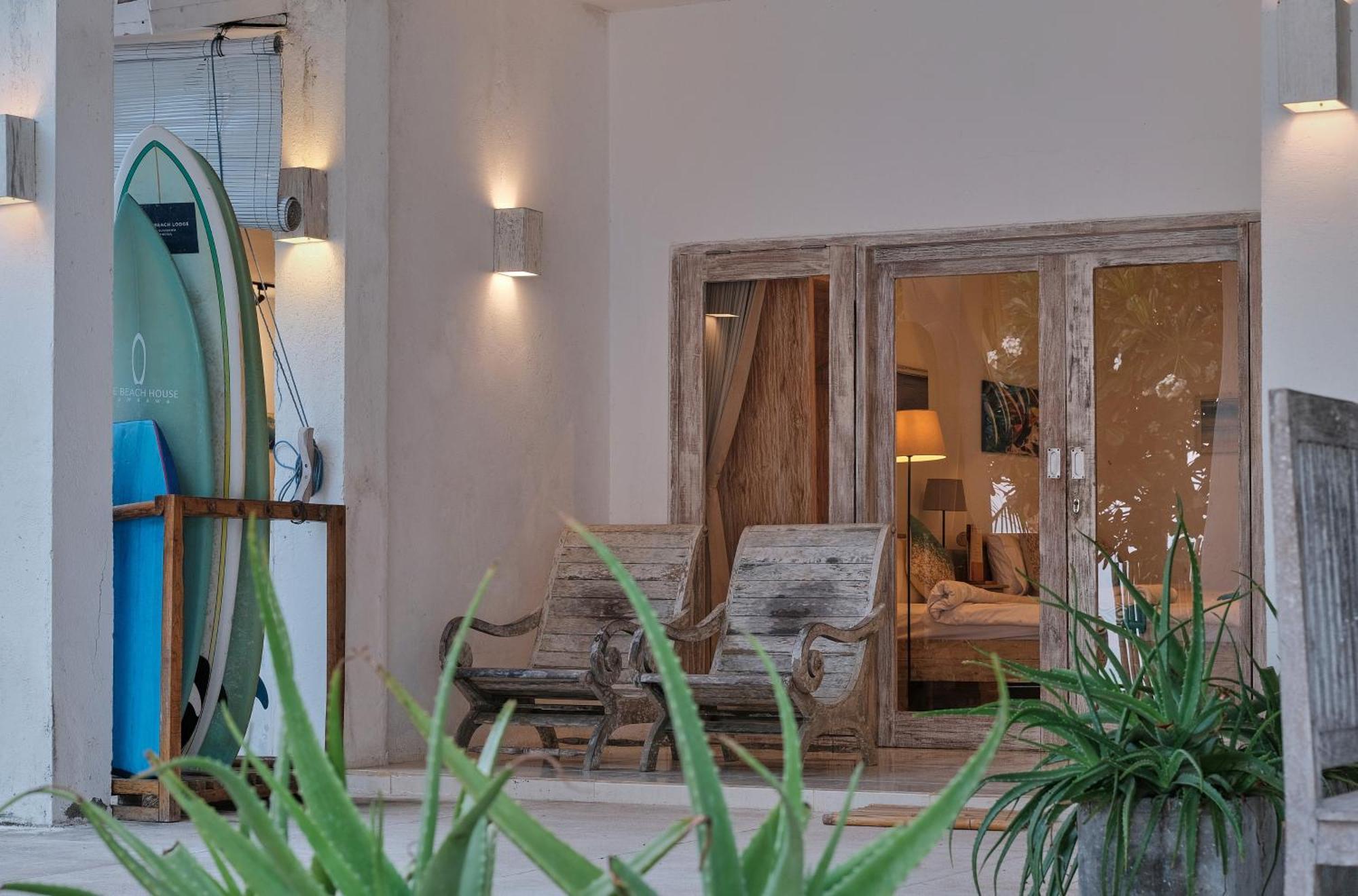 Jereweh Myamo Beach Lodge מראה חיצוני תמונה